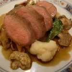 ペルージュ - メインの肉料理（北海道の仔羊）