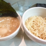 ORAGA - ホタテの69つけ麺+味玉