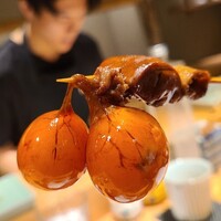鳥匠 いし井 - ⑳ちょうちん【塩】(高坂鶏プレミアム)《追加》
                    火の入り方や大きさの違いで、１つとして同じ味わいが無い
                    きんかんの膜をプリッと噛み割ると黄身が飛び出し、濃厚な滋味とコクを堪能 