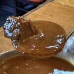 停車場 - 肉だよぉ〜。嬉しくありません？この画像。幸せ。この贅沢、タマランチ会長ですよ〜。どハマりして、夕食＠21:00帰宅後に魯珈的カレーも作った。クミンも食べたくなった。欧風との差が良かった。