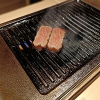 焼うお いし川 - 至福の丼（焼き中）