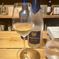 上六ワイン - NV GersendeLefevre ピノノワール 2000円