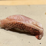 すしやのたい悟 - キンメダイ（握り）