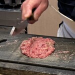 すしやのたい悟 - マグロのすき身を、たたき