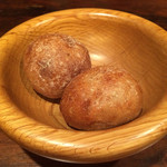 カセント - 2014年9月再訪。サマーシュさんの玄米パン。