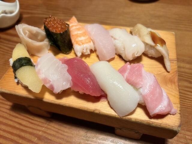 Yatai Zushi Jusohon Ten