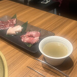 中目黒焼肉 登牛門 - 