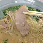 満福ラーメン - チャーシュー。
