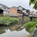 白忠 - この川から北前船で油を運んでいました