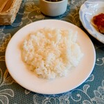シャンティ - お皿にくっつかない、見事な"炊き"と"蒸らし"の"ご飯"。