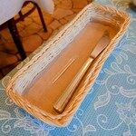 シャンティ - 食器を下げた後でも、"爪楊枝"は残しておいてくれる心遣い。