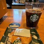 スターバックスコーヒー - ■Short アイス コーヒー
　ｸﾞﾗｽに変更 (+0円)
■チョコレートチャンククッキー
　ﾋｰﾃｨﾝｸﾞしない (+0円)
