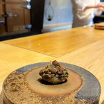 鮨 三心 - ホタテイカとわさび菜。究極の創作寿司！