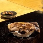 鮨 三心 - トリ貝。