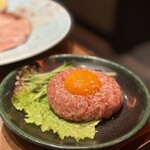 焼肉 静龍苑 - ユッケ