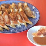 ぎょうざの一休 - 料理写真: