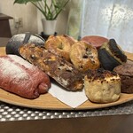 天然こうぼぱん とことこ - とりまえず、冷凍庫で保管しまスネ夫( ´∀｀)