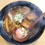 らーめん かず屋 - 鶏ガラ正油ラーメン　850円