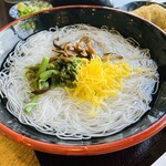 柿の葉寿司 やっこ - 葛そーめんセット1800円の葛そーめん