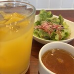 Pelican Moon Caffe & Dining Bar 一之江店 - 