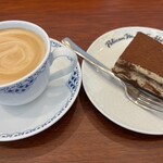 Pelican Moon Caffe & Dining Bar - 