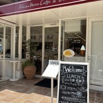 Pelican Moon Caffe & Dining Bar - 