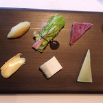 レストラン サンパウ - 5種類のチーズとそのコントラスト