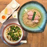 麺創房LEO - ・昆布水のつけそば 1,380円/税込
(名古屋コーチン 半玉付き)