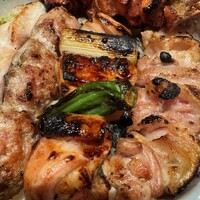 伊勢廣 京橋本店 - もも肉等アップ
