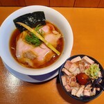 麺や みなと - 地鶏そば+べっ甲卵丼