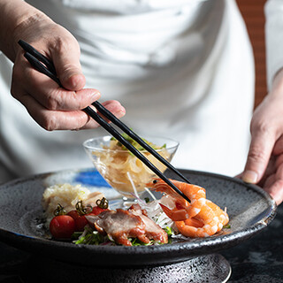 シェフ渾身の本格中華料理をコース仕立てで。ランチもディナーも