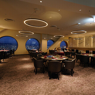 120席の開放的でシックなおしゃれ空間◆個室4部屋ご用意