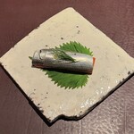 305032146 - 