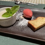 ビストロミモザ - デザートたち