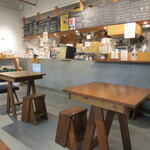 Marunouchi Happ. Stand & Gallery - 店内