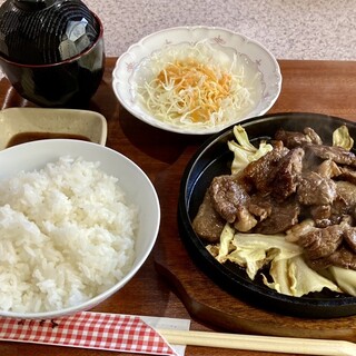ヴィヤンド - 料理写真:焼肉定食って極論よね