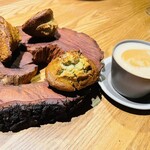 TARO - コーヒーと出来立てマドレーヌ