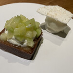 TARO - 大人のデザート。ラム酒をかけます