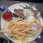 Space 220 Restaurant - INTERSTELLAR STEAK ＆ FRITES