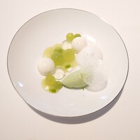 オトワ レストラン - パティシエはお嫁さん　もともと建築をやっていたそう　