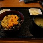柿崎商店 海鮮工房 - うに丼
