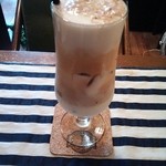 ひとやすみ書店 - カフェラテ