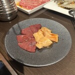 本格焼肉・もつ鍋 肉衛門 - 