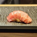 秋葉原 鮨 上村 - マグロ大トロ