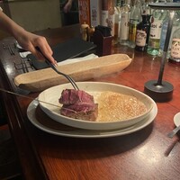 カルネジーオ イースト - 