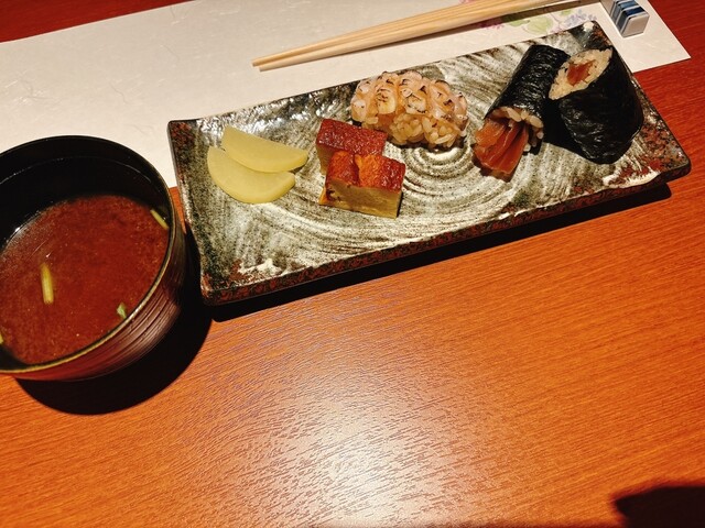 寿司屋 トロントダウンタウンで味わえる本格寿司 “Sushi Bar すしや