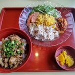 ジョイフル - 蒸し鶏の盛岡冷麺とコチジャン焼肉丼