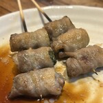 とり源 - これ美味い！豚しそ巻き！