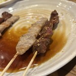 とり源 - 最初は豚バラ＆レバー