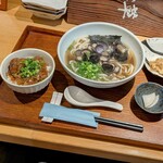 izakaya草 - しじみうどん＋肉めし